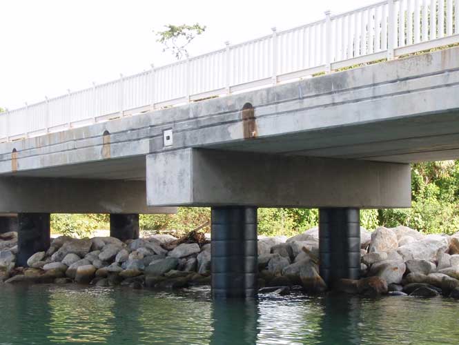 SeaShield 100 on circular piles for a bridge