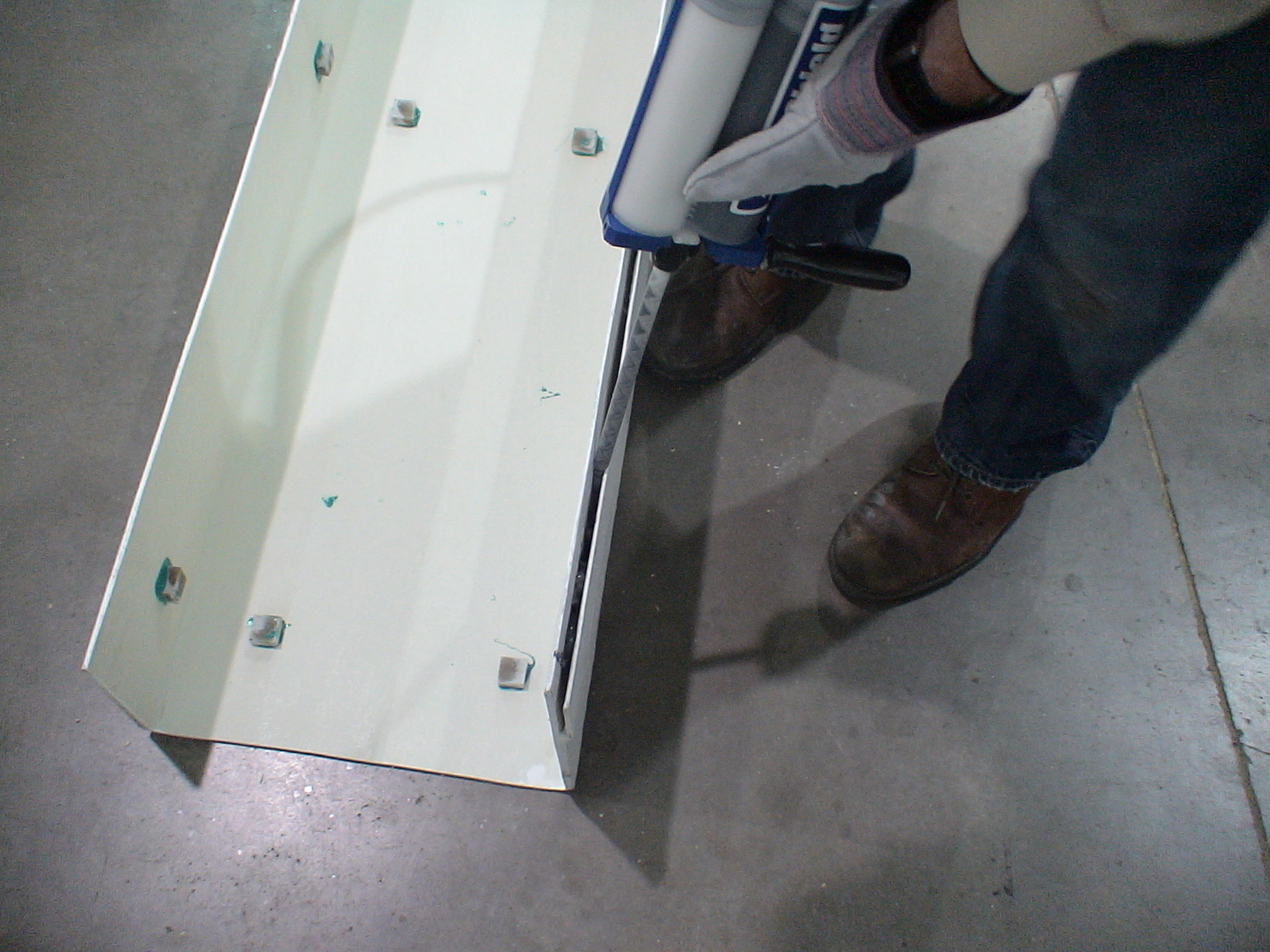 Applying SeaShield FX-70TNG Epoxy